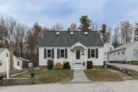 12 Lindy Street Pembroke NH 03275
