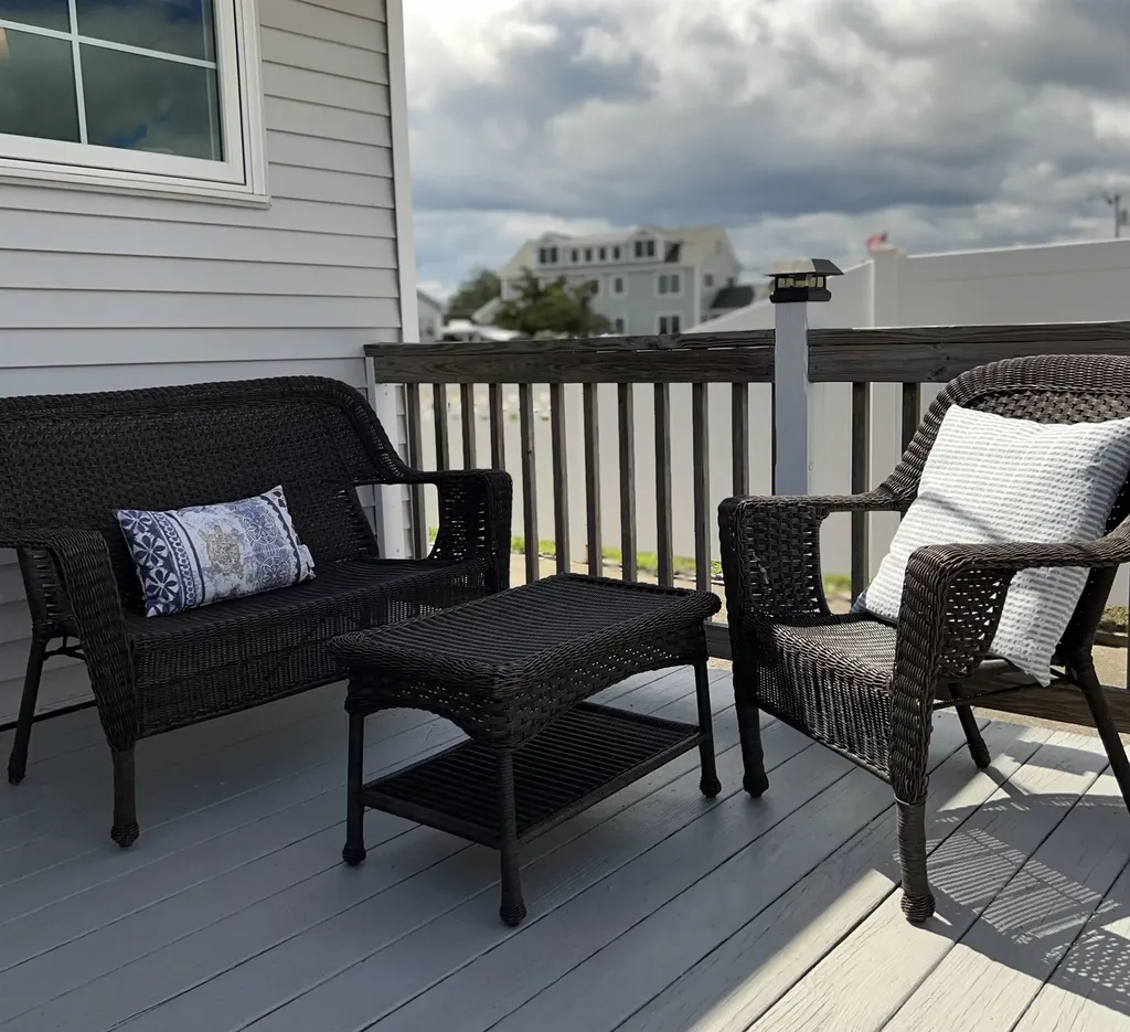 20 Lowell Street Seabrook NH 03874