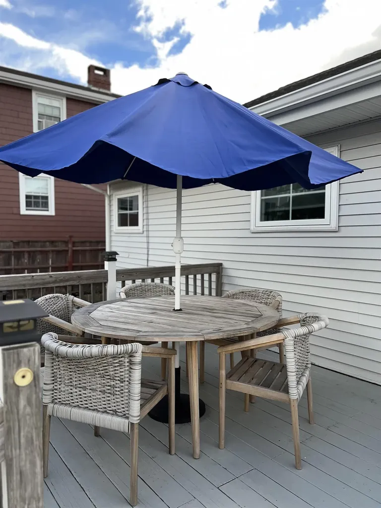 20 Lowell Street Seabrook NH 03874
