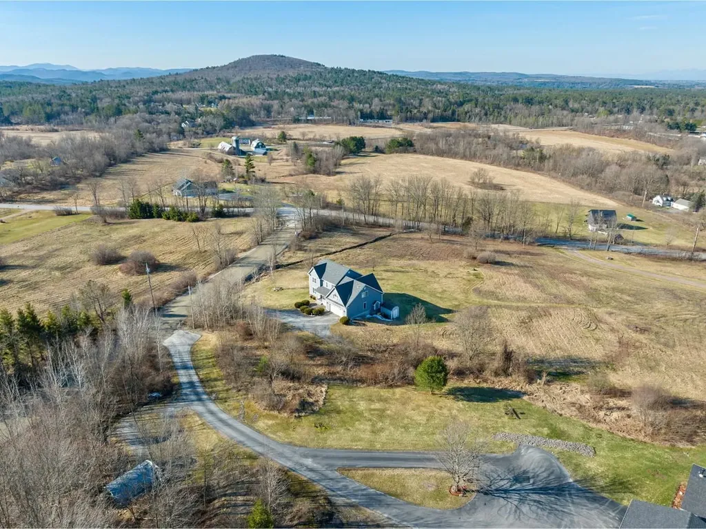 2 Sleepy Hollow Road Essex VT 05452