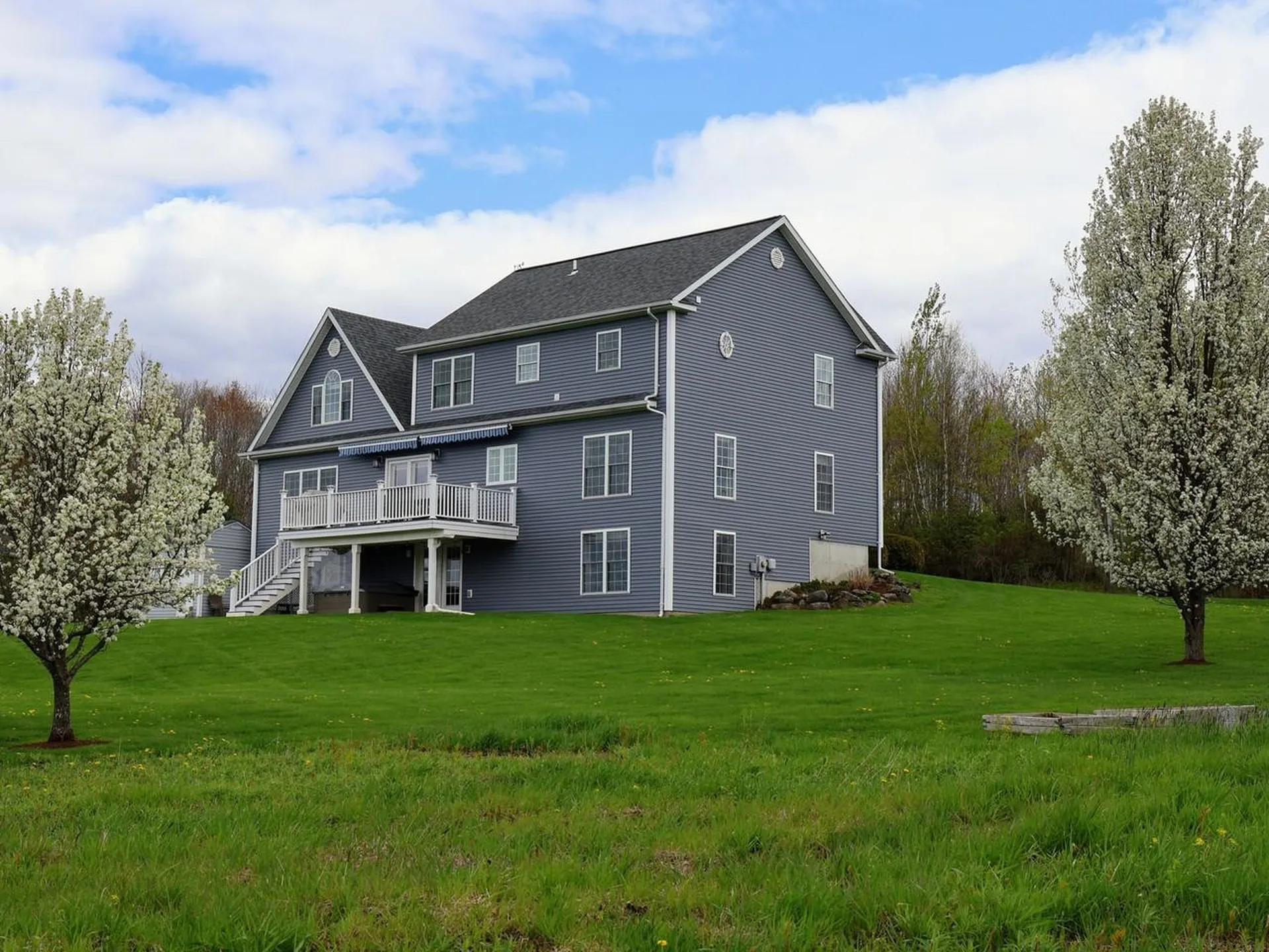 2 Sleepy Hollow Road Essex VT 05452
