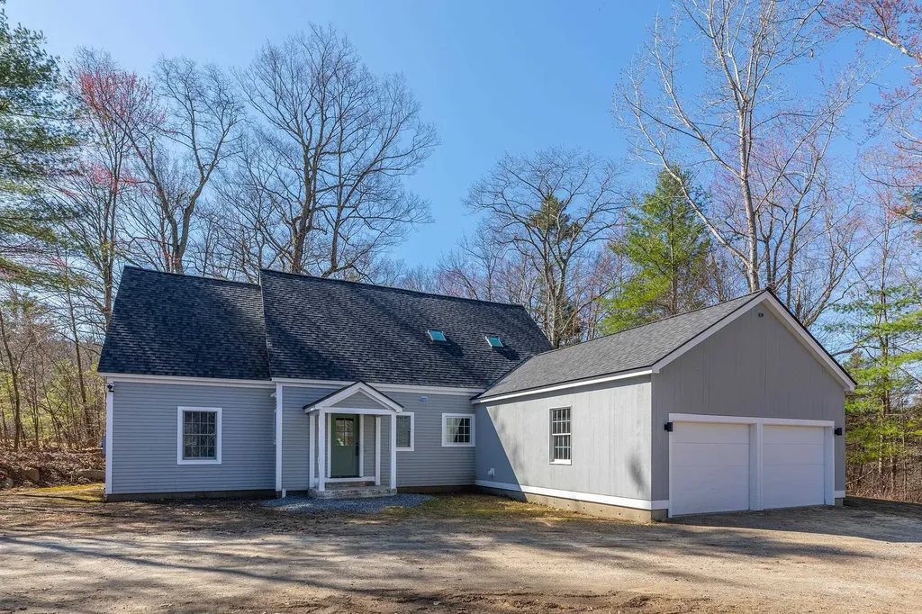 171 Mending Walls Road Manchester VT 05255