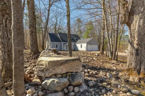171 Mending Walls Road Manchester VT 05255