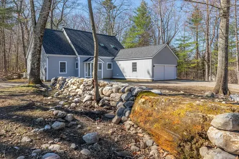 171 Mending Walls Road Manchester VT 05255