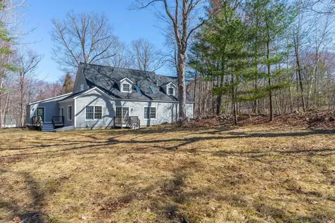 171 Mending Walls Road Manchester VT 05255