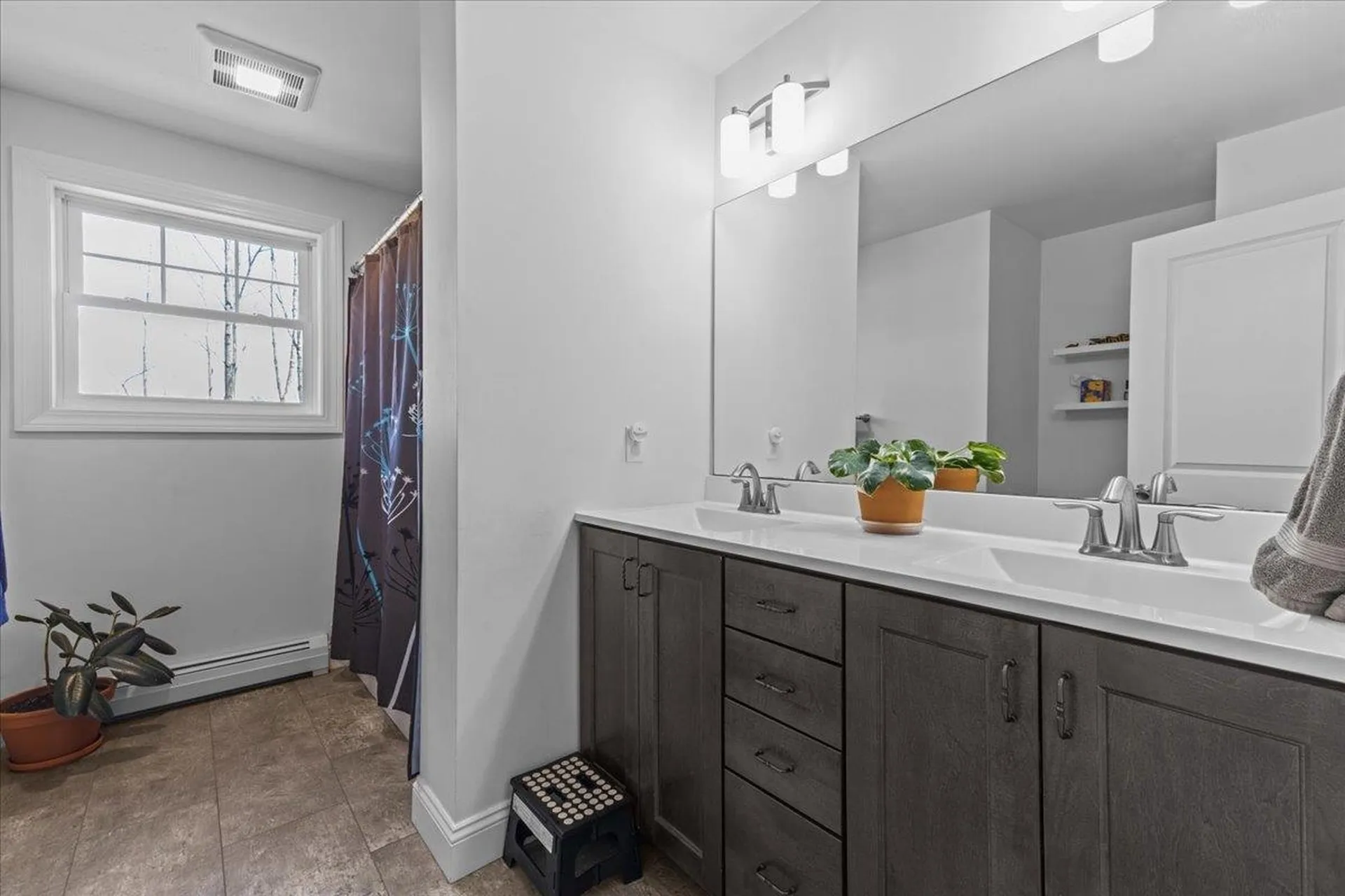 53 Seward Road Colchester VT 05446