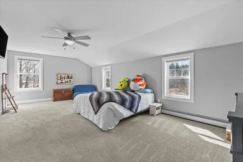 53 Seward Road Colchester VT 05446