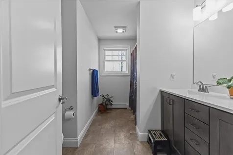 53 Seward Road Colchester VT 05446