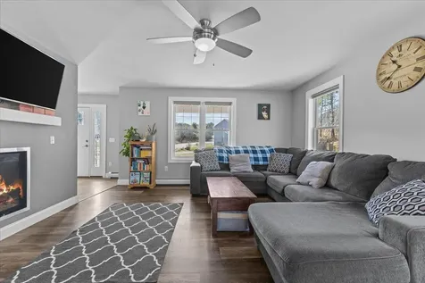 53 Seward Road Colchester VT 05446