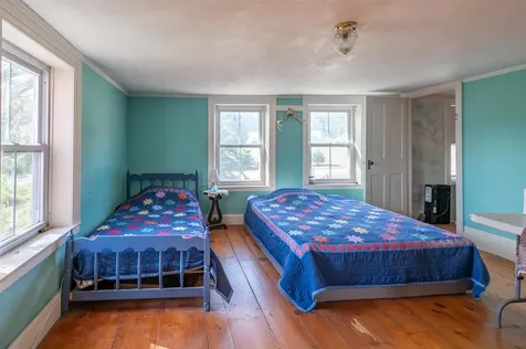 118 Broad Street Hollis NH 03049