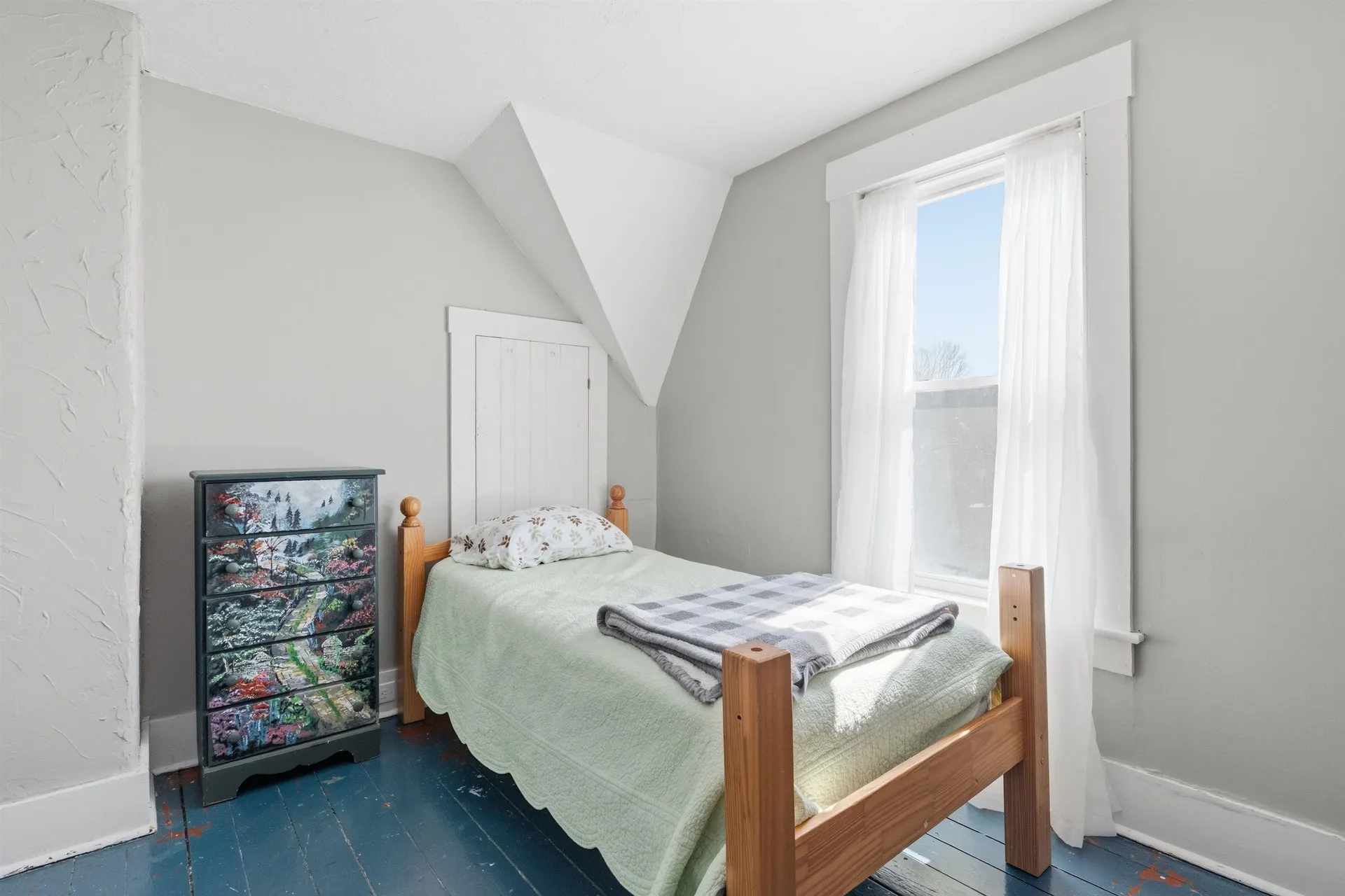 388 Elm Street Laconia NH 03246