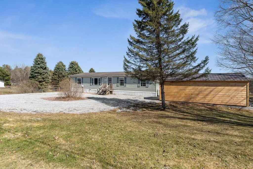 1645 Highgate Road Highgate VT 05478