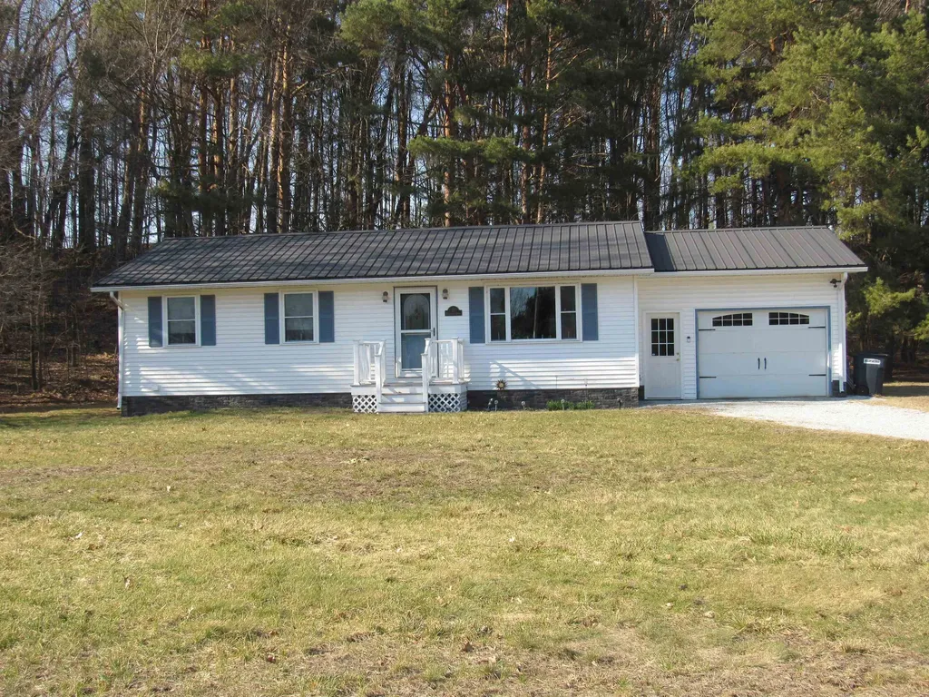 51 Mclaughlin Drive Highgate VT 05459
