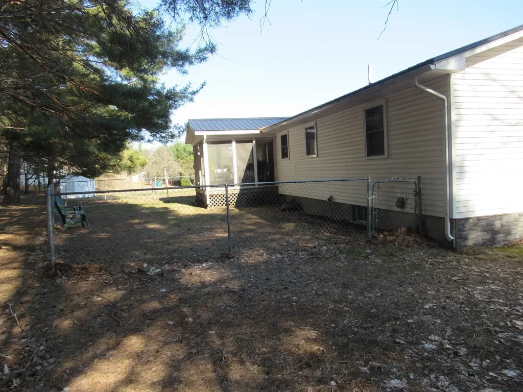 51 Mclaughlin Drive Highgate VT 05459