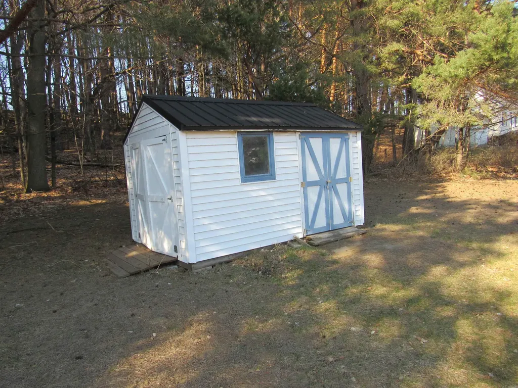 51 Mclaughlin Drive Highgate VT 05459