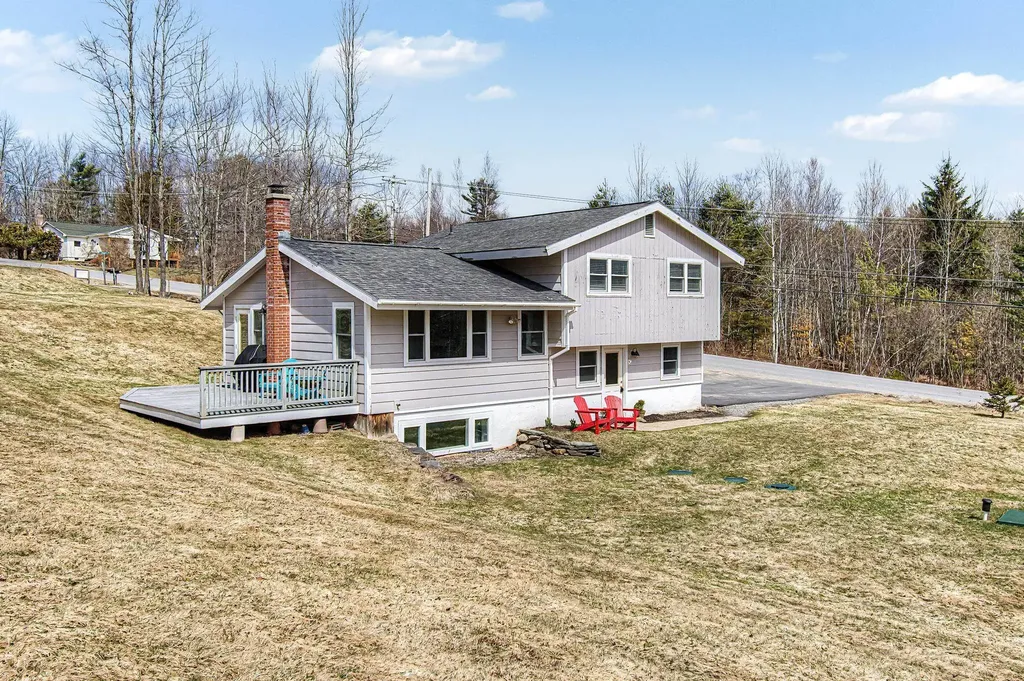 1061 Weeks Hill Road Stowe VT 05672