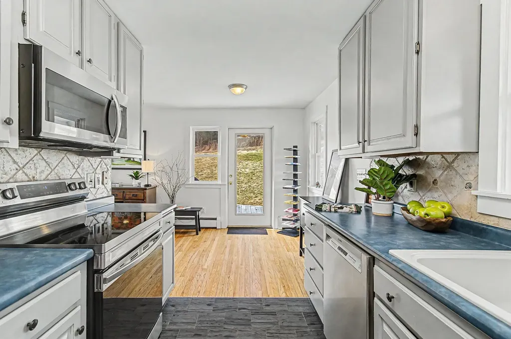 1061 Weeks Hill Road Stowe VT 05672