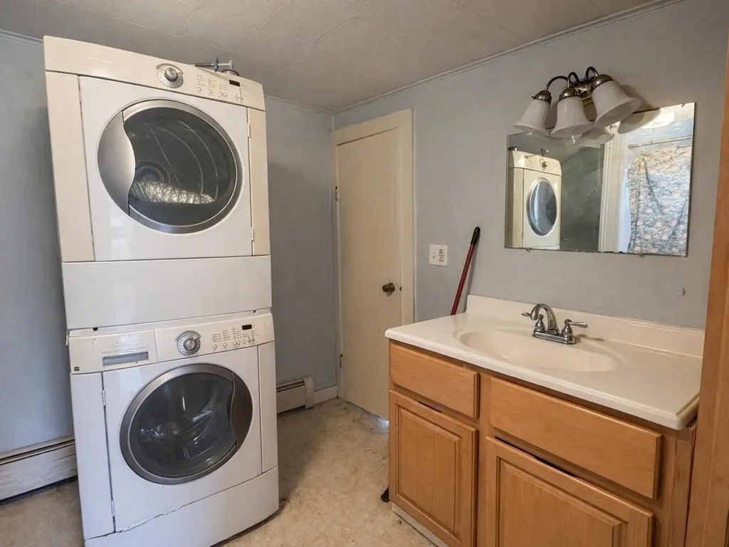 227 Osgood Hill Road Essex VT 05452