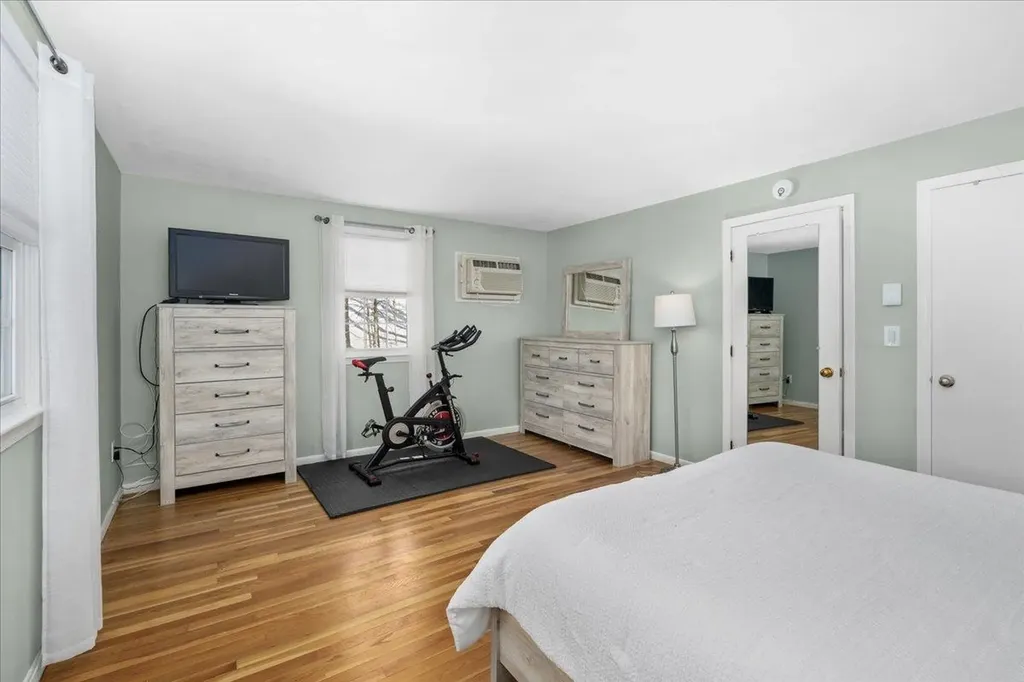 4 Joanne Street Merrimack NH 03054