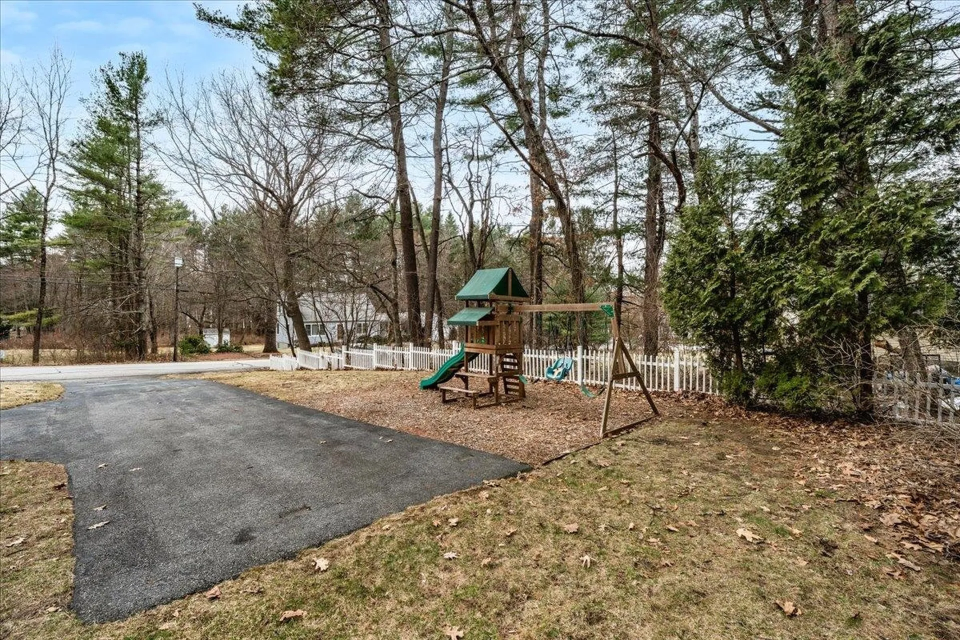 4 Joanne Street Merrimack NH 03054