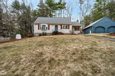 4 Joanne Street Merrimack NH 03054