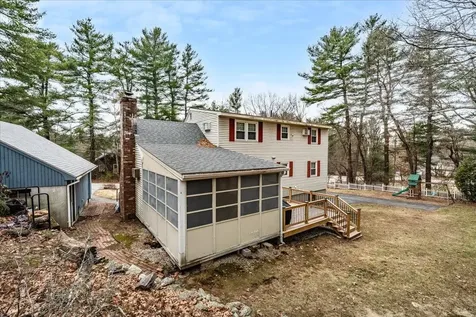 4 Joanne Street Merrimack NH 03054
