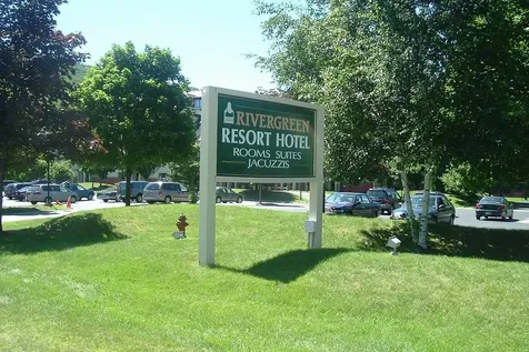 48 Cooper Memorial Drive Lincoln NH 03251