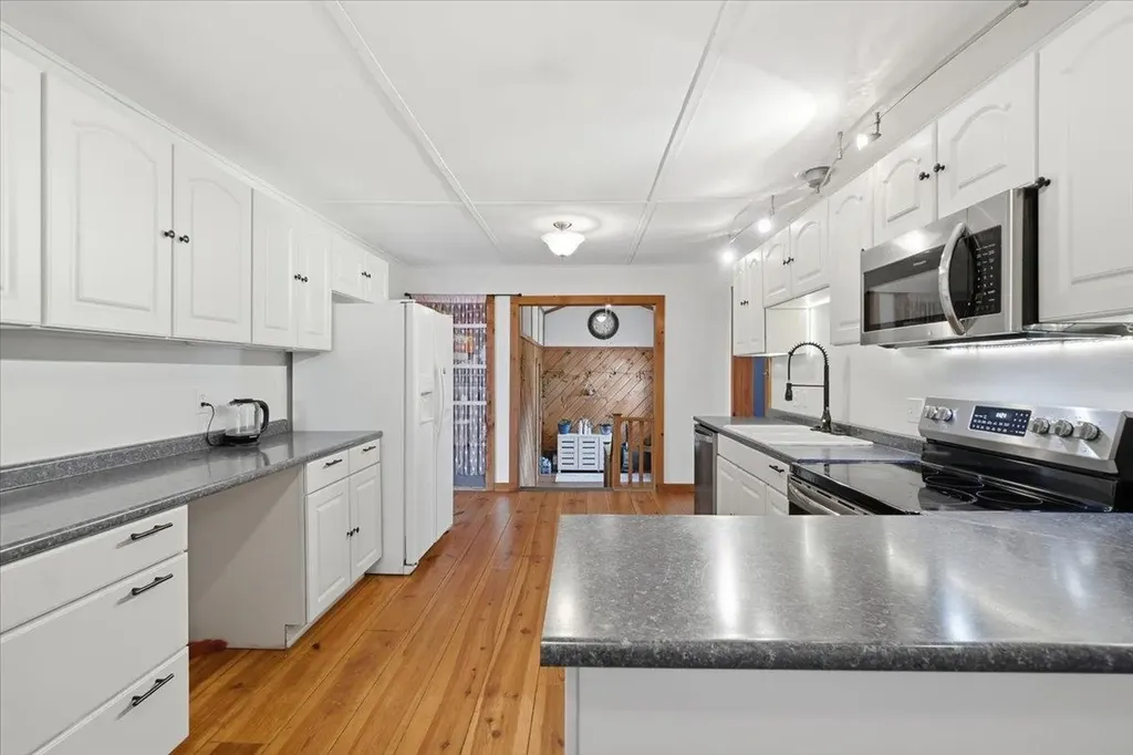 3 Duval Street South Burlington VT 05403