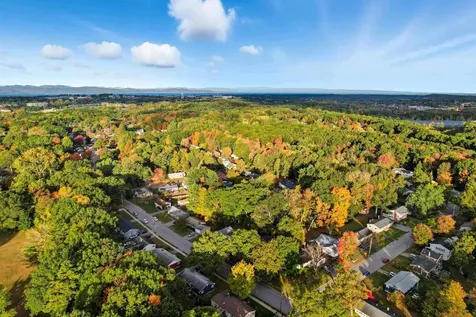 3 Duval Street South Burlington VT 05403