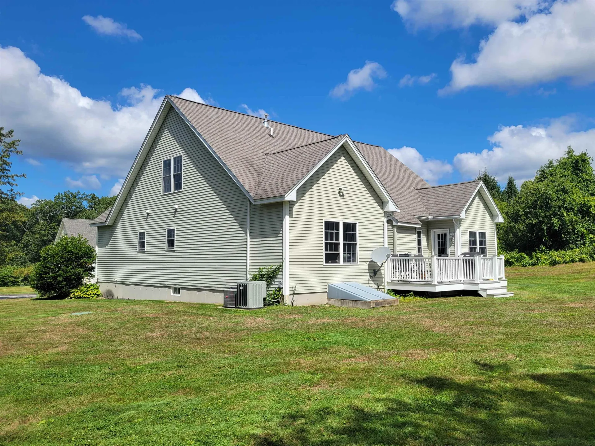 7 Harvest Road Windham NH 03087