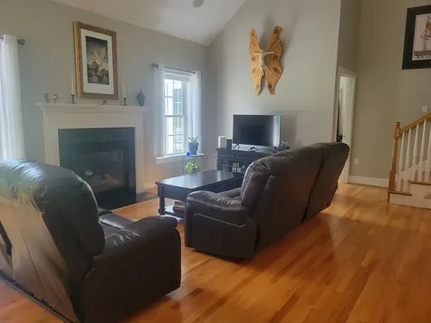 7 Harvest Road Windham NH 03087