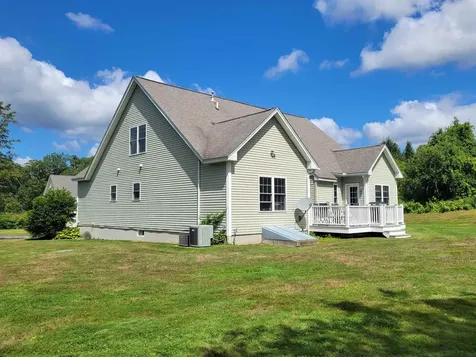7 Harvest Road Windham NH 03087