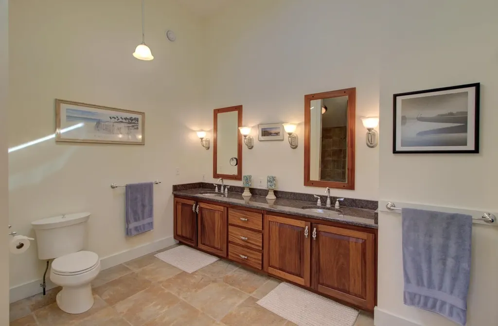 25 Cavendish Cove South Hero VT 05486