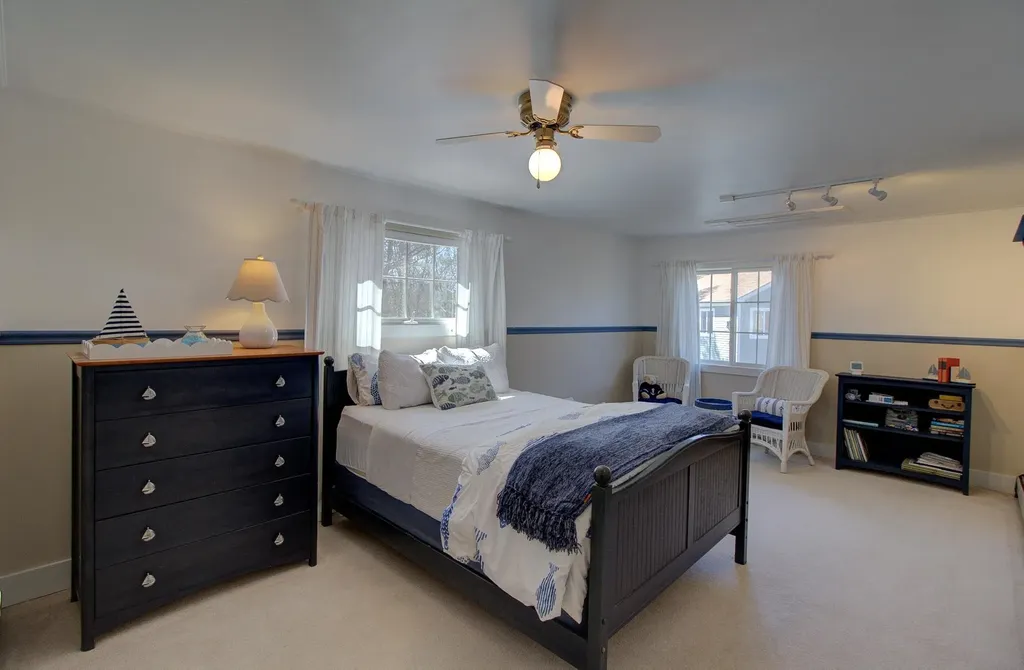 25 Cavendish Cove South Hero VT 05486