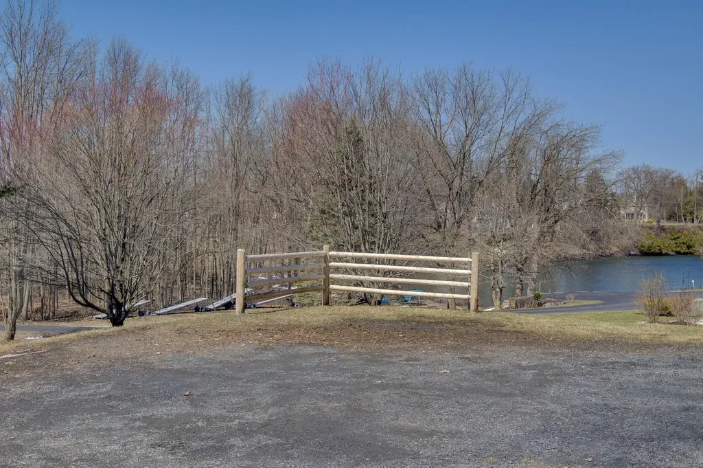 25 Cavendish Cove South Hero VT 05486