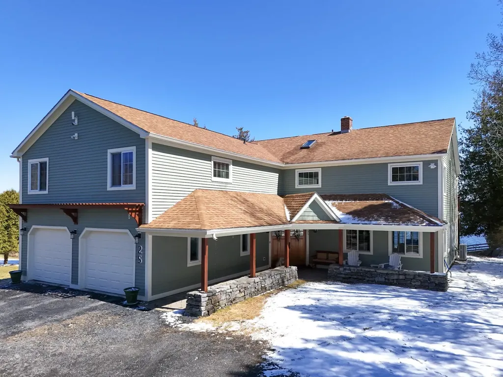25 Cavendish Cove South Hero VT 05486