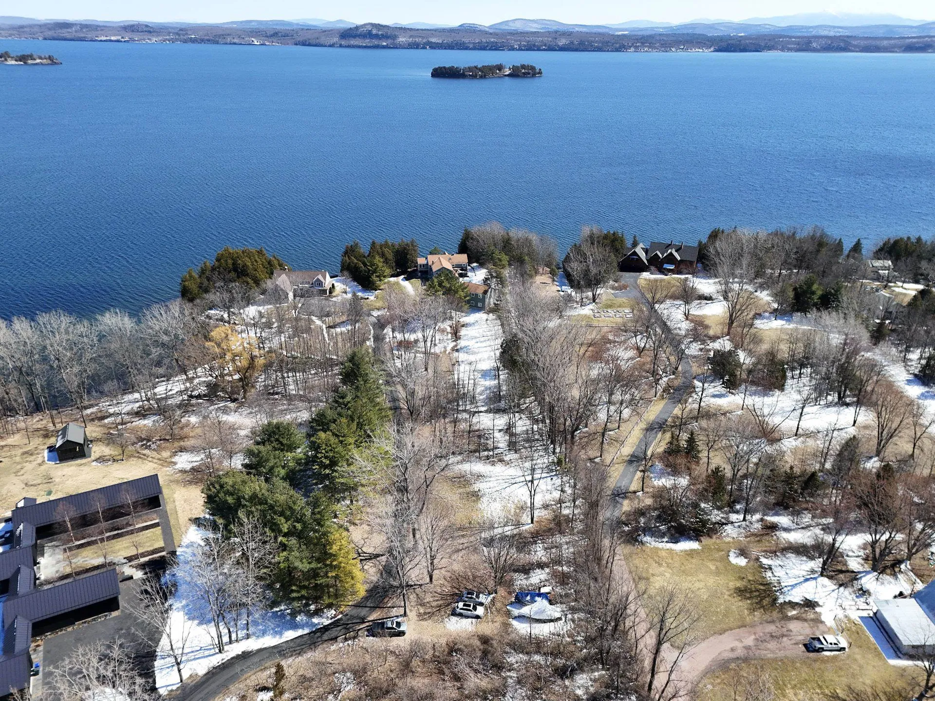 25 Cavendish Cove South Hero VT 05486