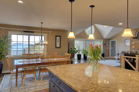 25 Cavendish Cove South Hero VT 05486