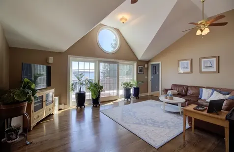 25 Cavendish Cove South Hero VT 05486