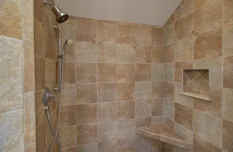 25 Cavendish Cove South Hero VT 05486