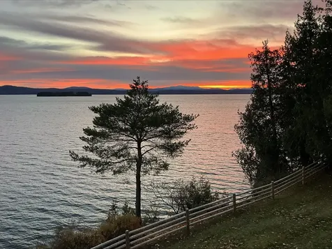 25 Cavendish Cove South Hero VT 05486