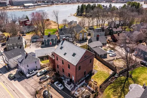 348 Maplewood Avenue Portsmouth NH 03801