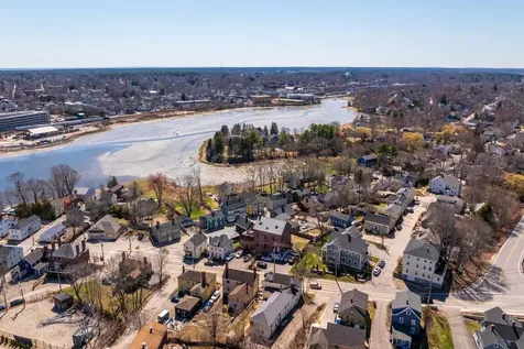 348 Maplewood Avenue Portsmouth NH 03801