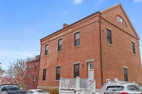 348 Maplewood Avenue Portsmouth NH 03801