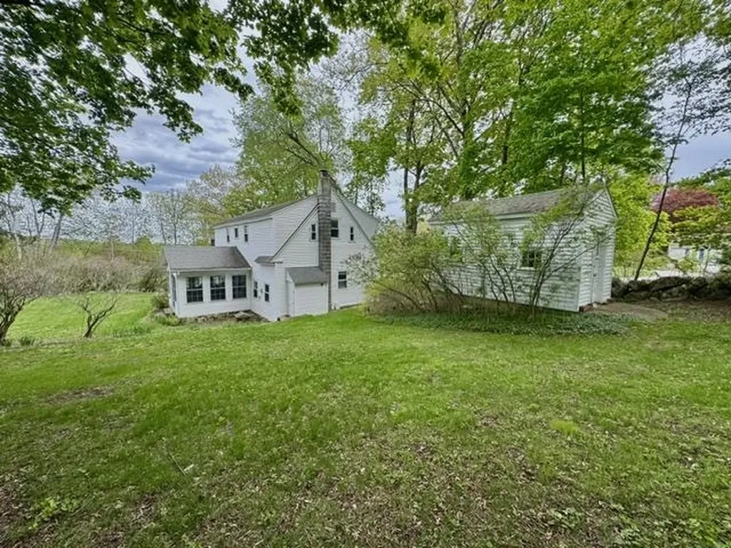 250 Joppa Hill Road Bedford NH 03110