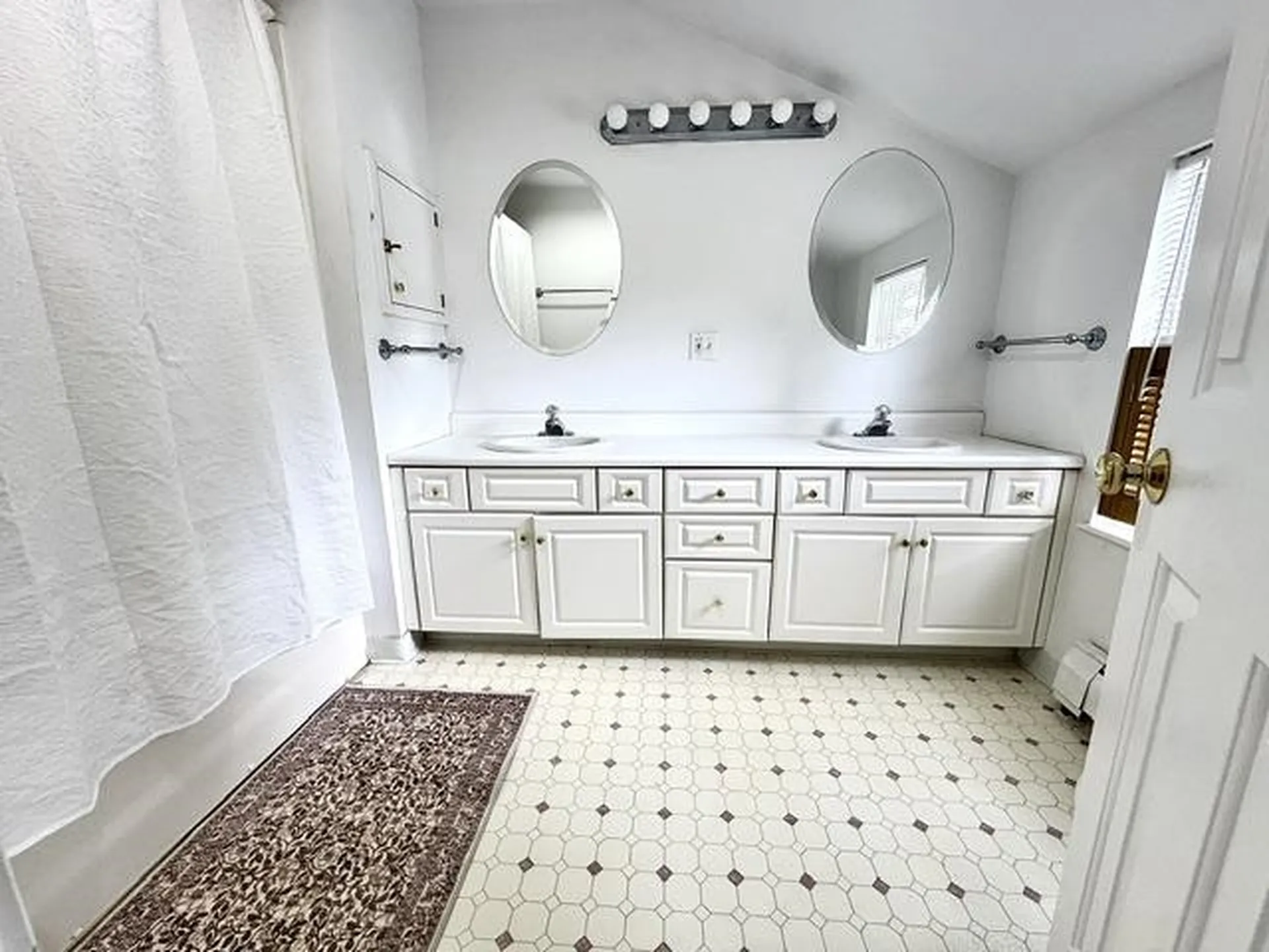 250 Joppa Hill Road Bedford NH 03110