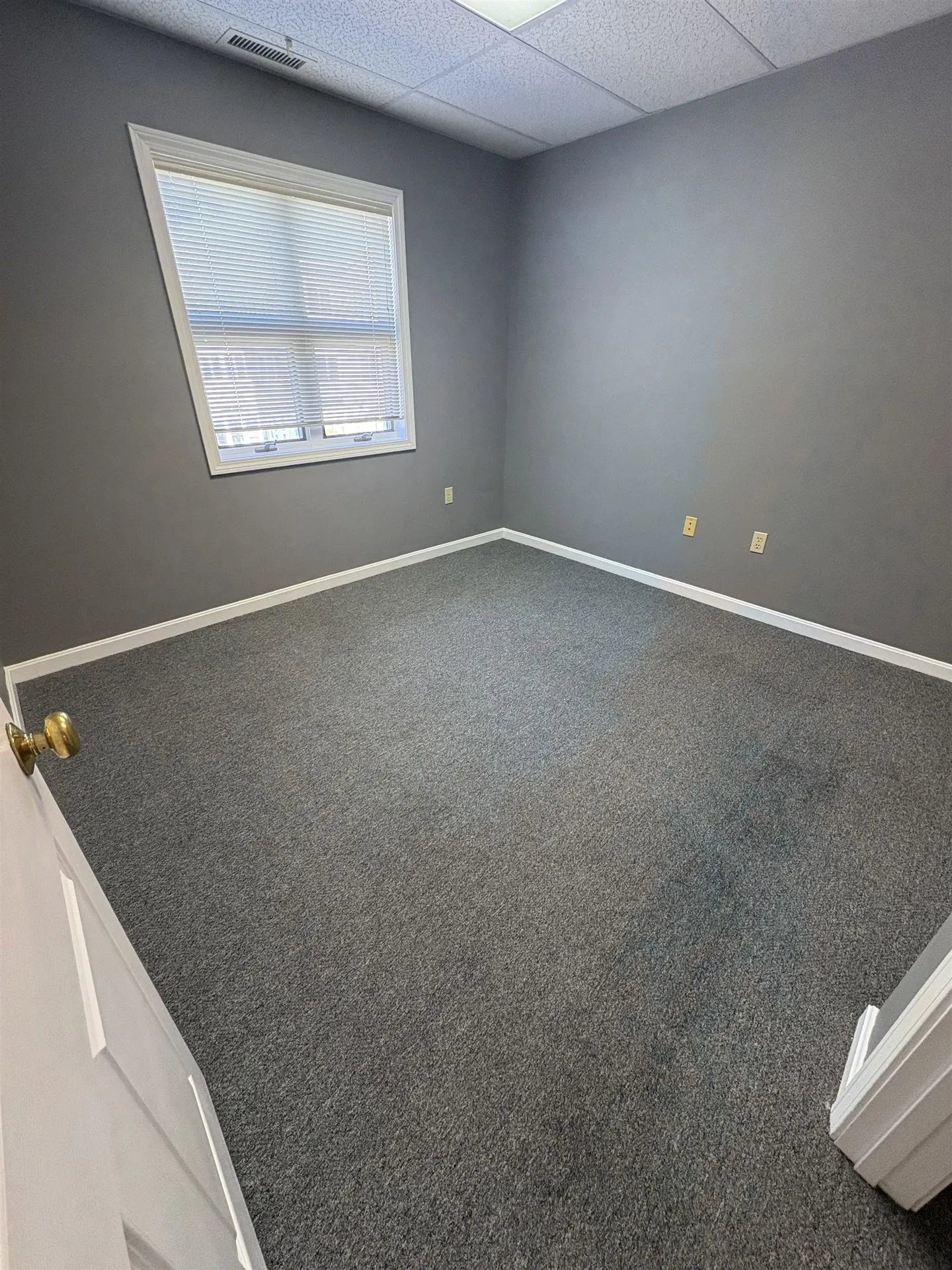 50 Nashua Road Londonderry NH 03053