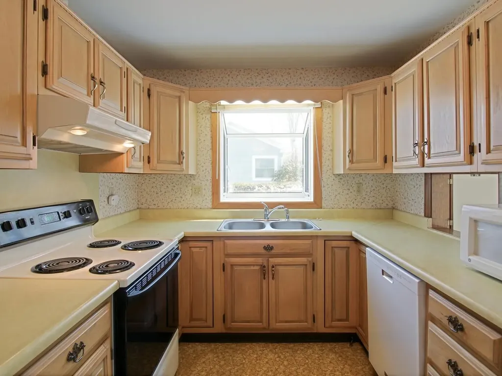 112 Abnaki Avenue Essex Junction VT 05452