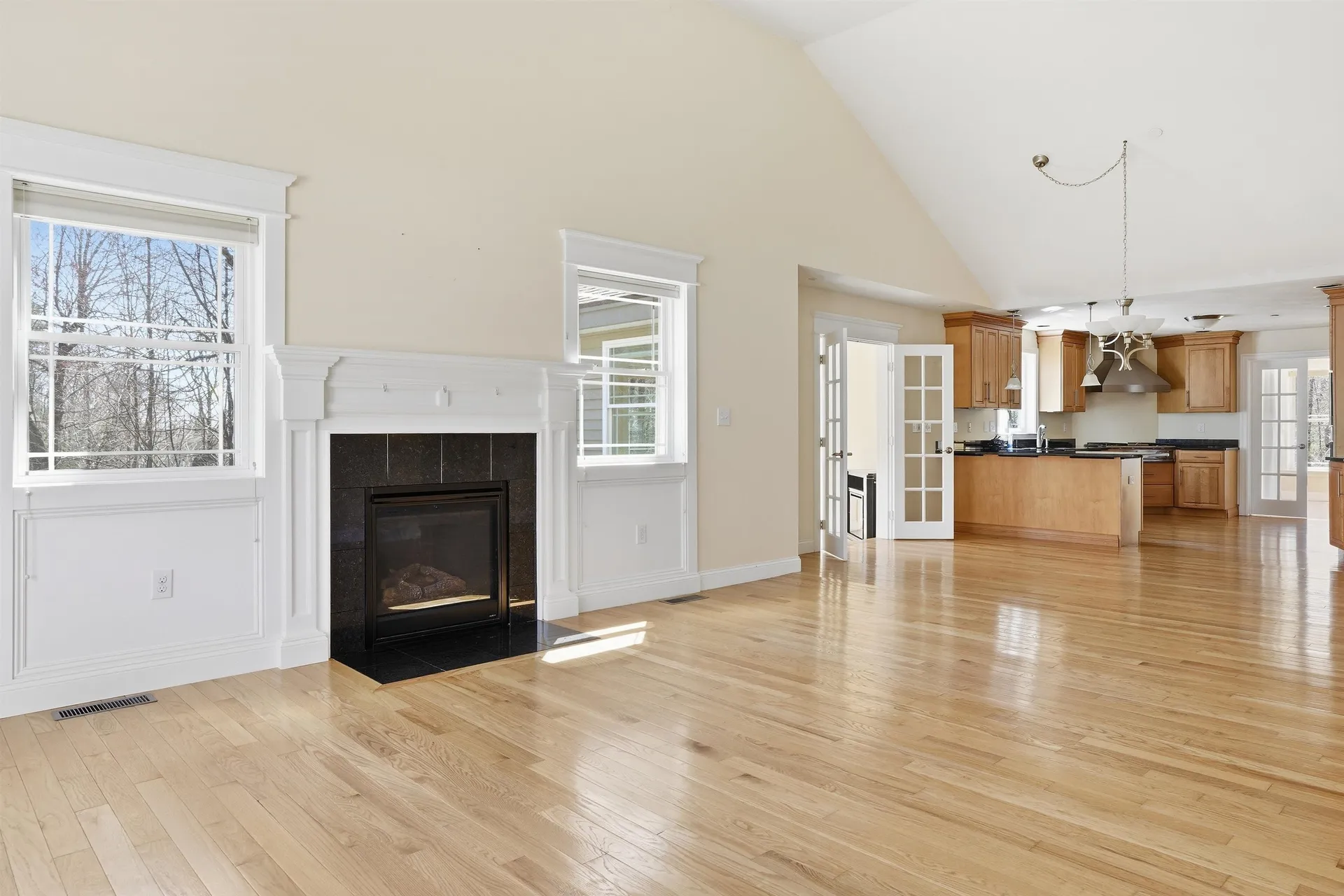 8 Indian Hill Road Derry NH 03038