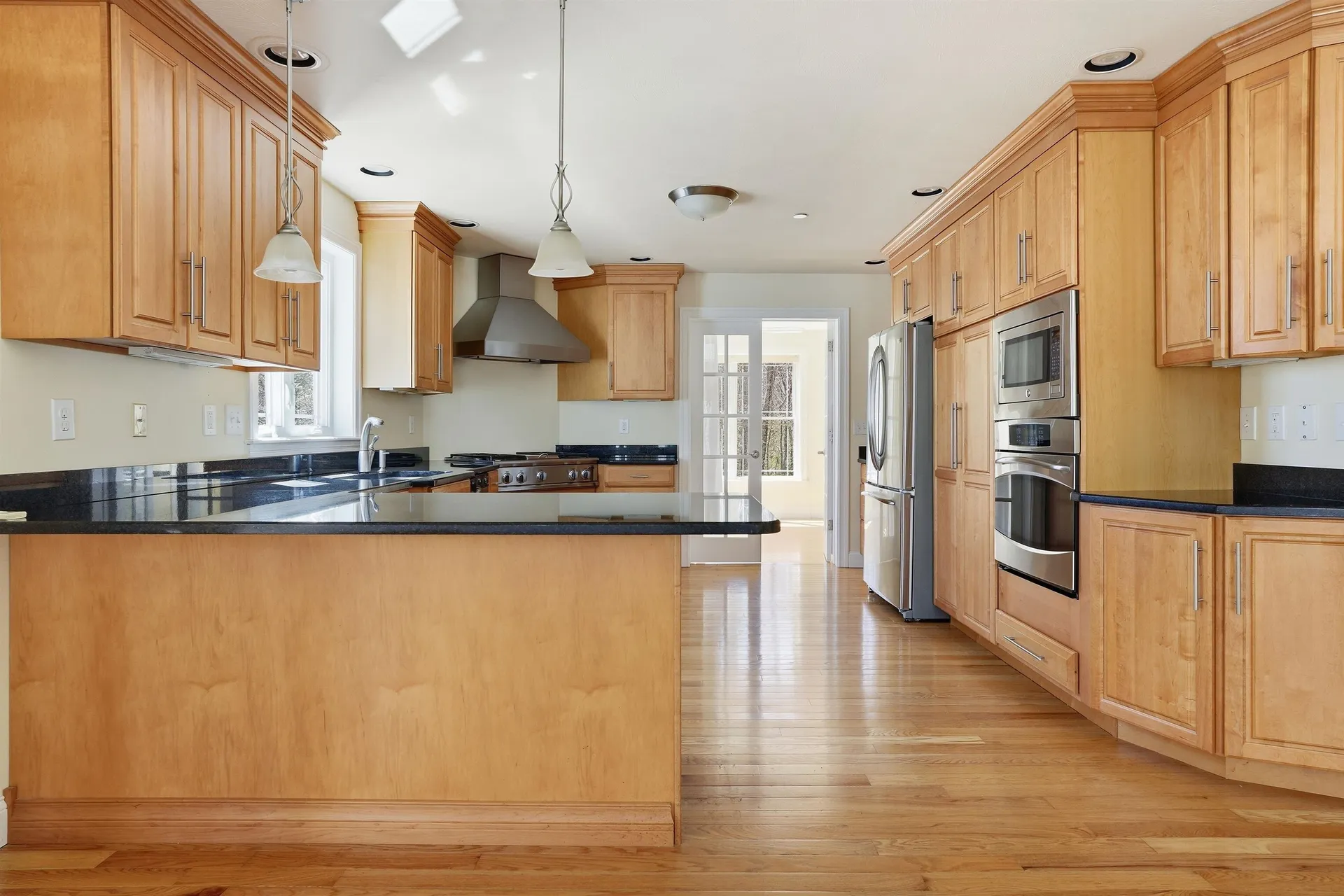 8 Indian Hill Road Derry NH 03038